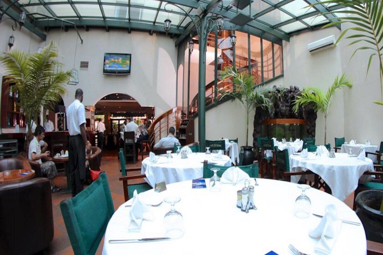 Cafe De Rome Hotel Dakar Eksteriør billede